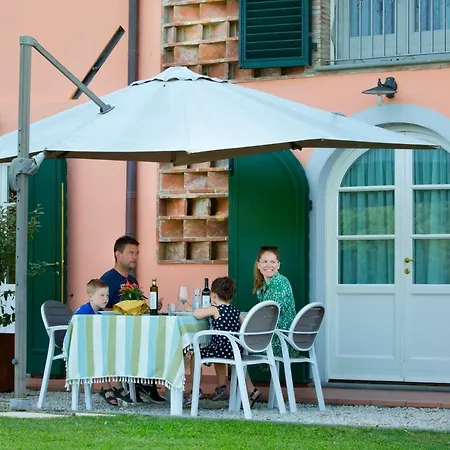 Tenuta San Giovanni Aparthotel 2*